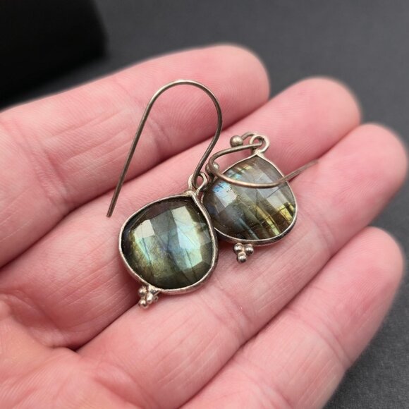 Sterling Silver Faceted Labradorite Stone Tarnished Earrings A6286 - Picture 3 of 5